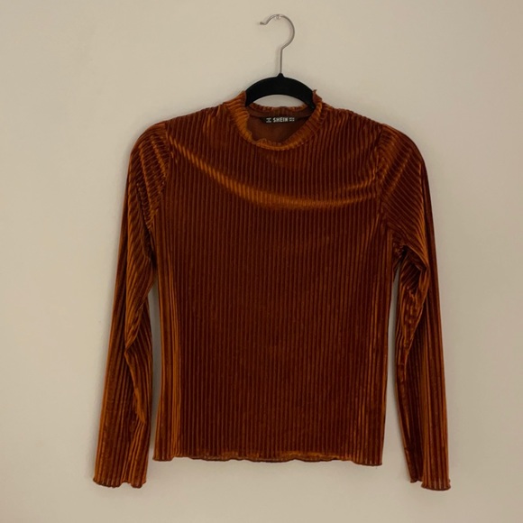 Shimmery fluted long sleeve top - Picture 1 of 3